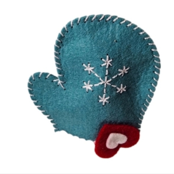 Handmade Felt Christmas mitten Hand Crafted Winter glove Turquoise holiday decor - Picture 3 of 13